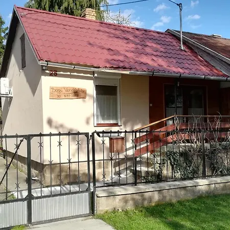 Apartament Bogi Vendeghaz Mezőkövesd